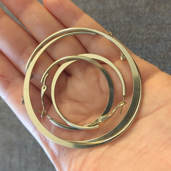 Hoop earrings - Picture 2 of 2